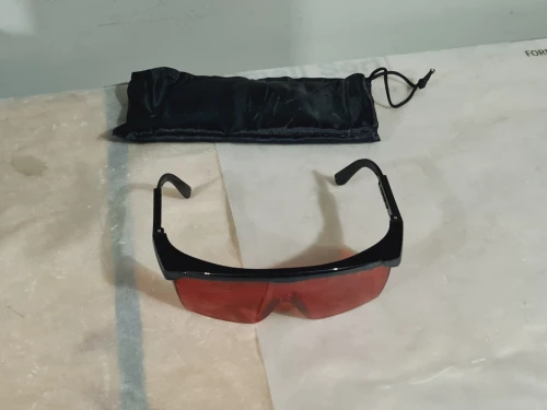 Lunette de visualisation laser rouges