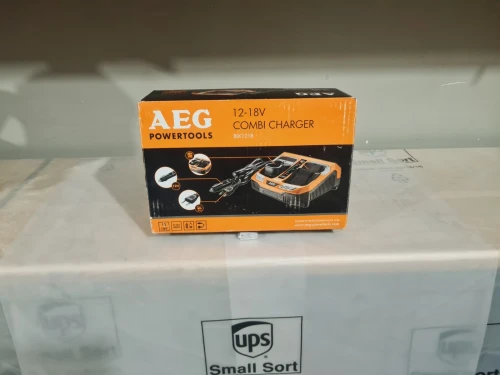 AEG BLK1218 - Chargeur rapide 12V/14V/18V - secteur et Allume cigare
