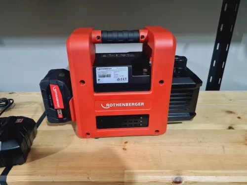 pompe à vide double étage sans fil 18V 8.0Ah ROTHENBERGER Roairvac R32 5.0CL (BL)