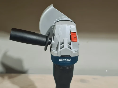 Meuleuse sans fil 125mm BOSCH GWS 18V-10 P ProCORE 18V 4.0Ah Quick-look (BL-2023)