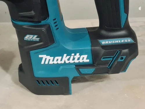Perforateur sans fil compact 18V 1.2J 17mm - MAKITA DHR171 (BL-2025)