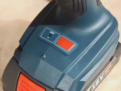 Boulonneuse 18V 1/2" 250Nm - BOSCH GDS 250-LI (2B3.0+ch+cof)