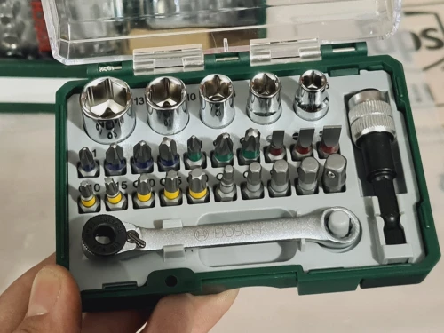 BOSCH - Coffret embout et douille à cliquet 27 pièces