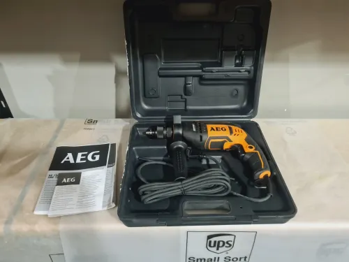 Perceuse à percussion 750W 13mm - AEG SBE 750 RE (Czech Republic)