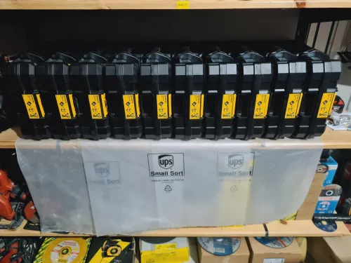 Visseuse à choc 3 mode 18V/2x5.0Ah - DEWALT DCF887 (BL-2025-Czech)