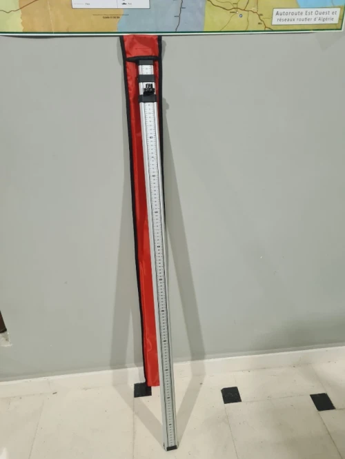 Mire de chantier gradué télescopique 3 et 5 mètre HILTI / BOSCH / China 