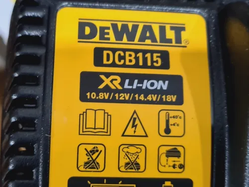 Chargeur dewalt multi-voltage 10.8-54V - DEWALT DCB112 / DCB1104