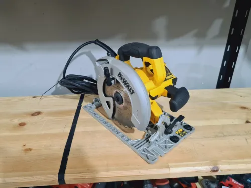 Scie circulaire électrique 190mm 1600W - DEWALT DWE576 (utilisé)