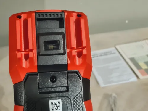 UNI-T UT89X - Multimètre numérique True RMS, test NCV, température, LED (ISO9001)