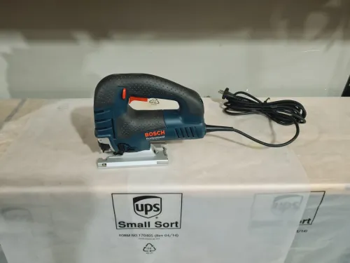 Scie sauteuse 150mm 780W - BOSCH GST 150 BCE (Hungary)