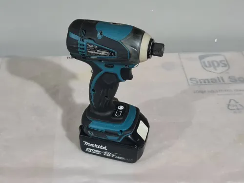 Kit MAKITA 4p 18V perforateur, perceuse, Visseuse à choc, scie circulaire 