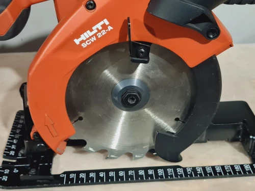 Scie circulaire sans fil 22V 3.3Ah 165mm HILTI SCW 22-A 
