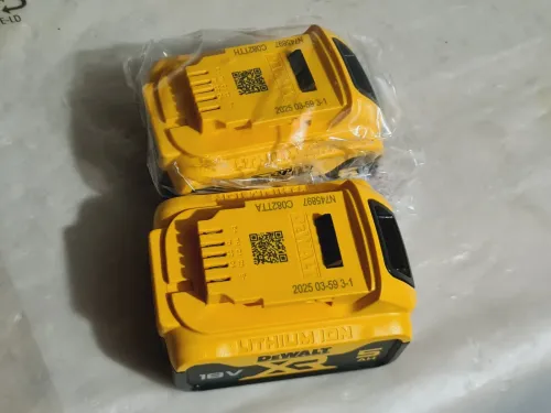 Visseuse à choc 3 mode 18V/2x5.0Ah - DEWALT DCF887 (BL-2025-Czech)