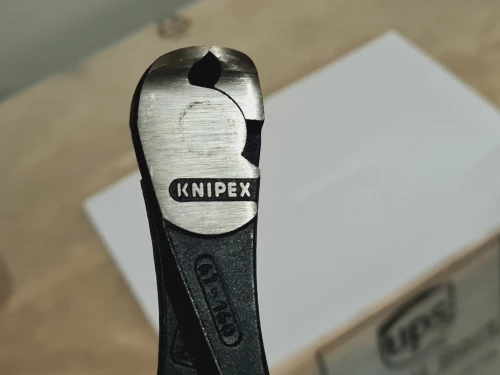 Pince coupante de devant à forte démultiplication KNIPEX 160mm - Gainage PVC - 64 HRC (Germany)