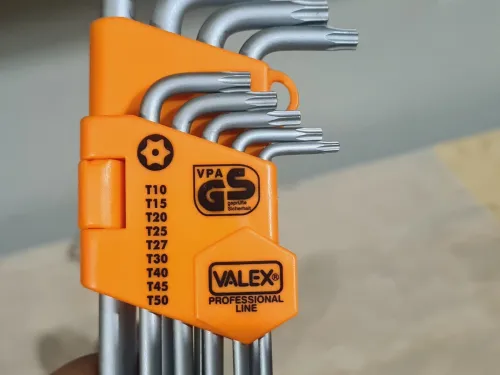 VALEX - Jeu de 9 clés Torx percée forme L chromé T10-T50 (Italy)