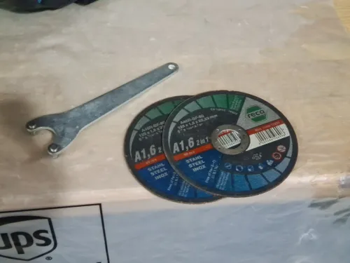 Meuleuse sans fil 125mm 18V 5.0Ah MAKITA DGA504 (BL-2021-Romania)
