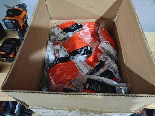 Cheville HKD compact HILTI HKV M10x30 (50pcs)