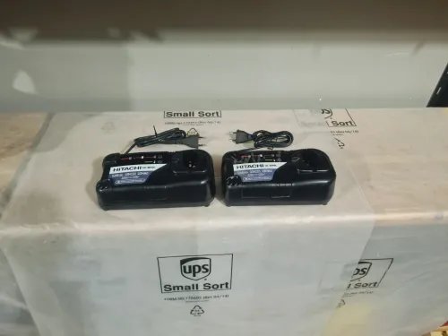 Chargeur de batterie Li-Ion Ni-Mh Ni-Cd 7,2-18V - HITACHI UC 18YRL (avec système de refroidissement)