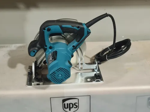 Scie circulaire électrique 190mm 1200W - MAKITA HS7601 coffret (Romania)