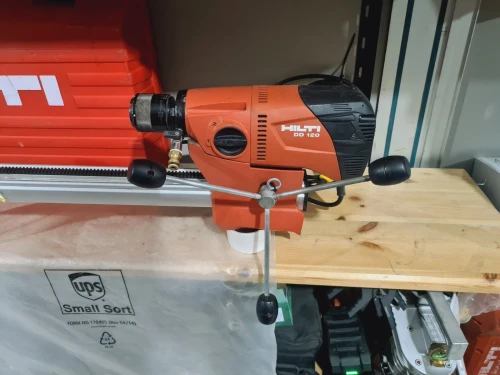 Carotteuse diamant compact 16-162mm HILTI DD 120 (Austria)