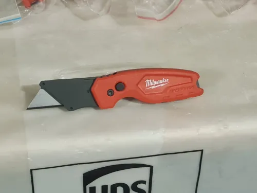 Cutter pliable original - MILWAUKEE Fastback (lame trapezoidal standard)