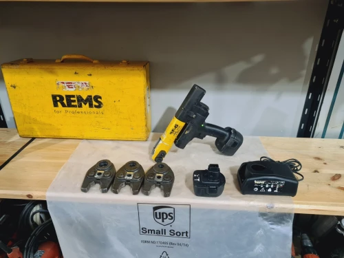 Sertisseuse sans fil REMS mini-press 14.4V TH16-20-26 (2021-Germany)