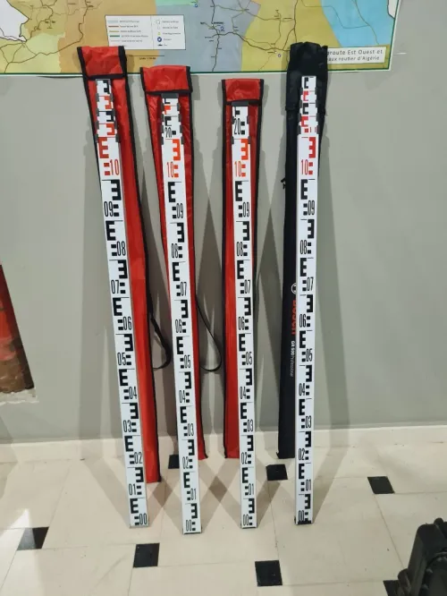 Mire de chantier gradué télescopique 3 et 5 mètre HILTI / BOSCH / China 