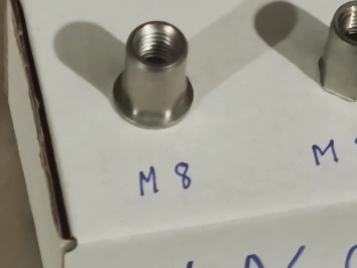 Écrou à sertir / rivets insert filetés en acier/ aluminium/ inox M3,4,5,6,8,10
