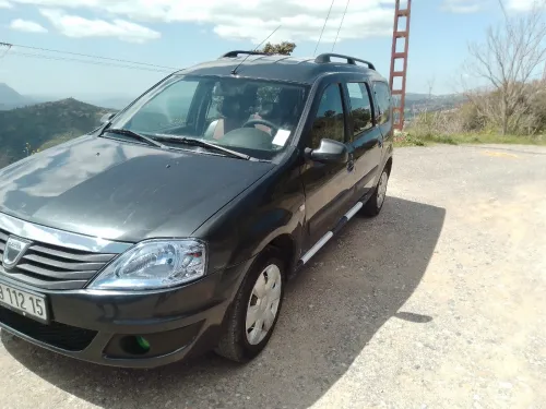 Dacia Logan 2012 Voiture Bon état
