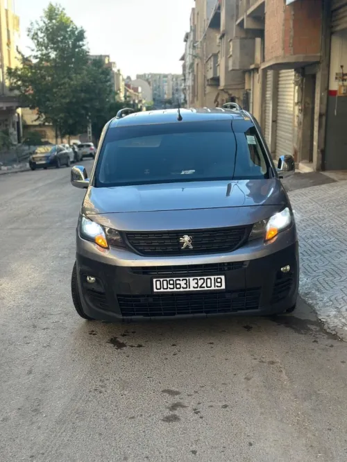 Peugeot Partner 2020 K9