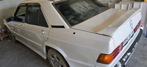 Casse mercedes 190