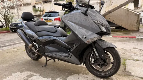 Yamaha T-Max 2016