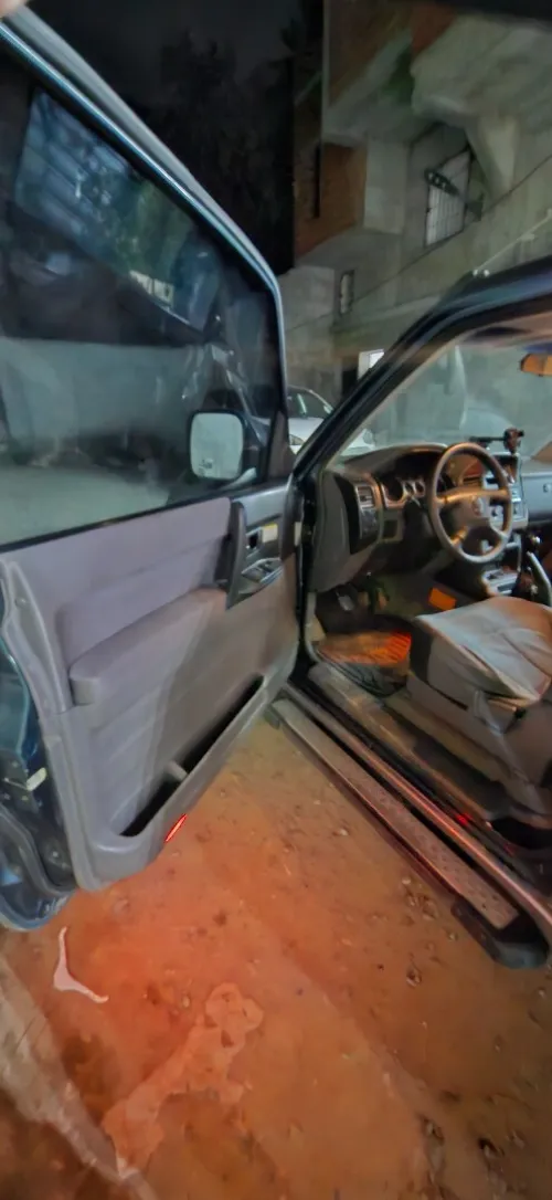 Mitsubishi Pajero Court 2001 