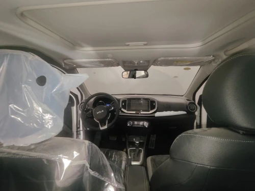 Kia KX1 2025 Toit noire