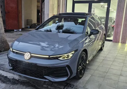 Volkswagen Golf 8 2025 R-Line