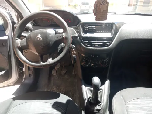 Peugeot 208 2013 208