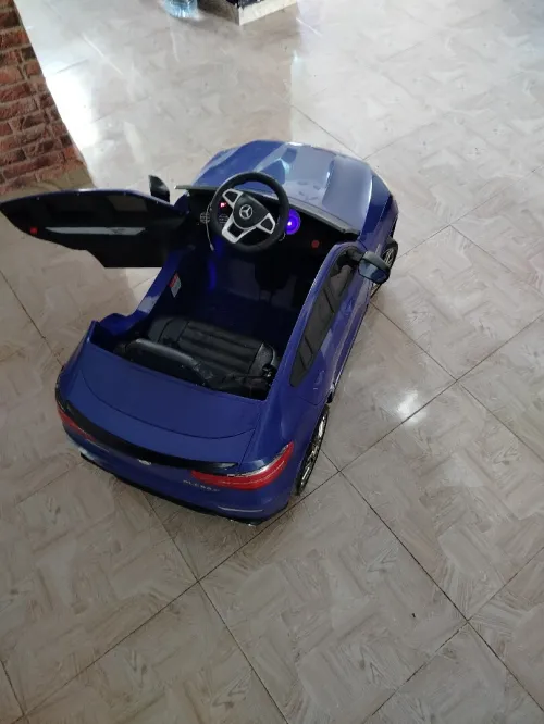 Voiture électrique enfant