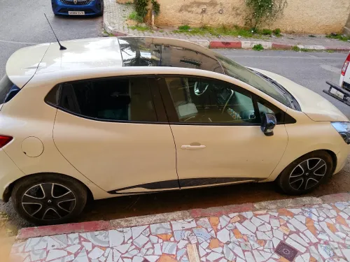 Renault Clio 4 2015 Ivory