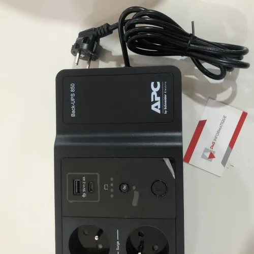ONDULEUR APC Back-UPS 850VA