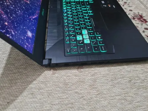 Laptop 