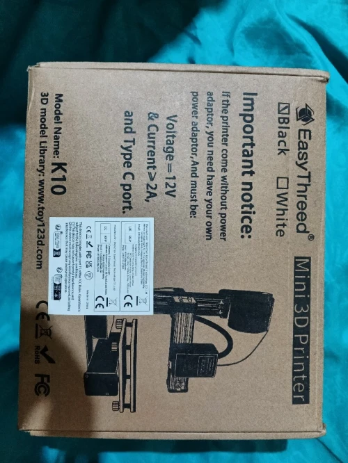imprimante 3D miniature de marque EasyThreed, modèle K10