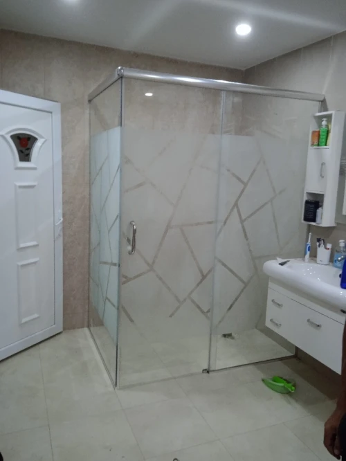 Cabine de douche 