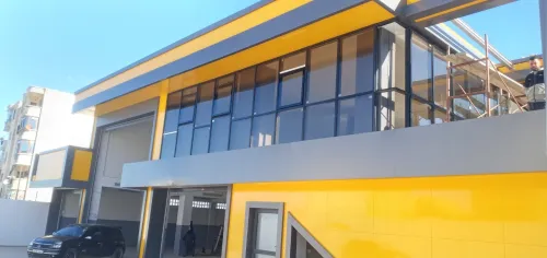 Revêtement alucobond et mur rideaux 