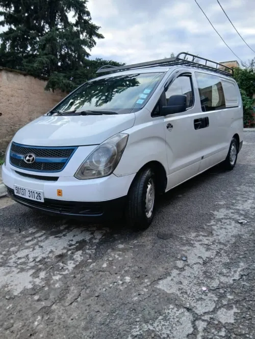 Hyundai H1 2011 Tolé