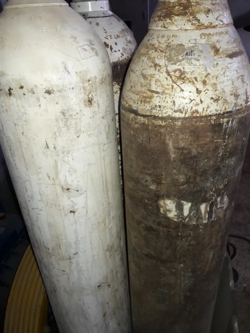 قارورات غاز3انواع co2-oxogen-argon