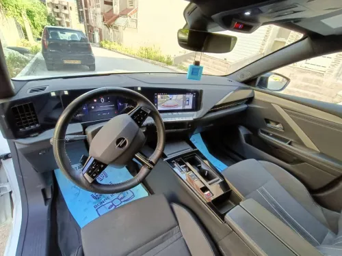 Opel Astra 2024 