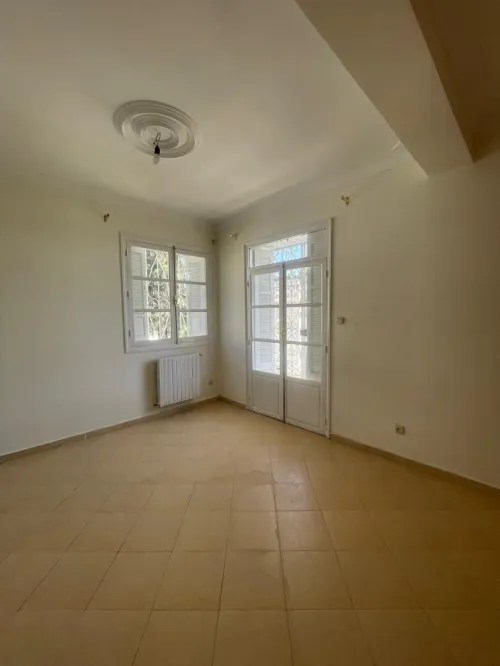 Location Appartement Niveau de villa F4 Alger Hydra