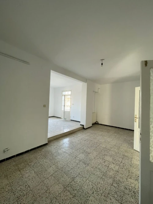 Location Appartement Niveau de villa F3 Alger Chevalley