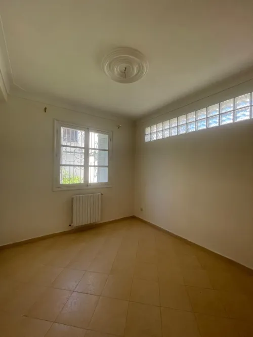 Location Appartement Niveau de villa F4 Alger Hydra