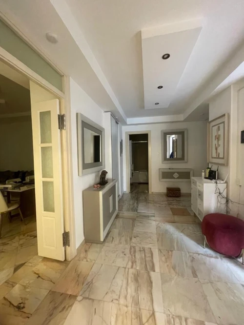 Location Appartement Niveau de villa F4 Alger Hydra